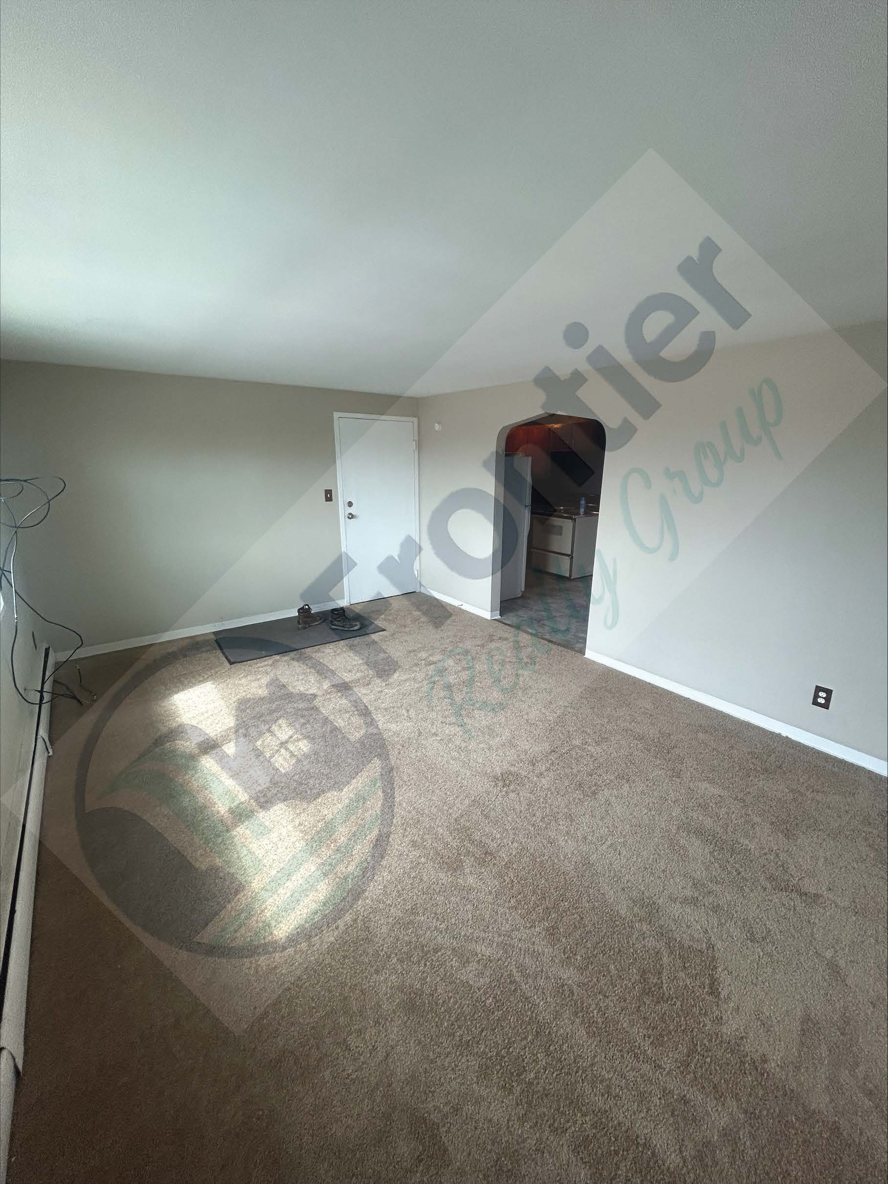 6014 Buffalo Avenue - 4